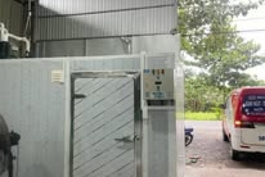 Sợ mất điện kéo dài khiến hàng hóa hỏng hoặc giảm chất lượng - Kim Ngọc Đăng