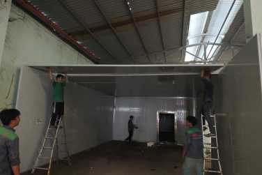 Tổ chức khu vực nhận – xuất hàng hiệu quả