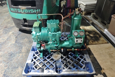 Kho Lạnh Bị Đóng Tuyết Dày - Nguyên Nhân Và Cách Khắc Phục Triệt Để