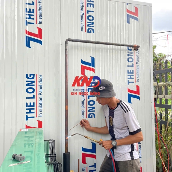 Cold storage for facial mask gel near Can Tho airport