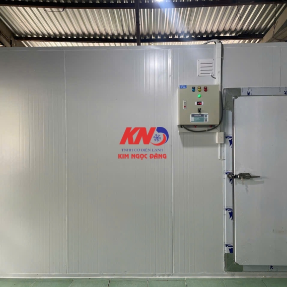 Kho lạnh bảo quản đá viên ở An Giang