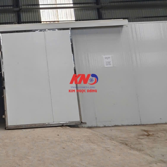 Thanh lý kho mát D4.5 x R2.5 x C2 (22.5m³) | Nhiệt độ -5°C đến +10°C | Giá 48.965.000đ – Sẵn kho Sài Gòn