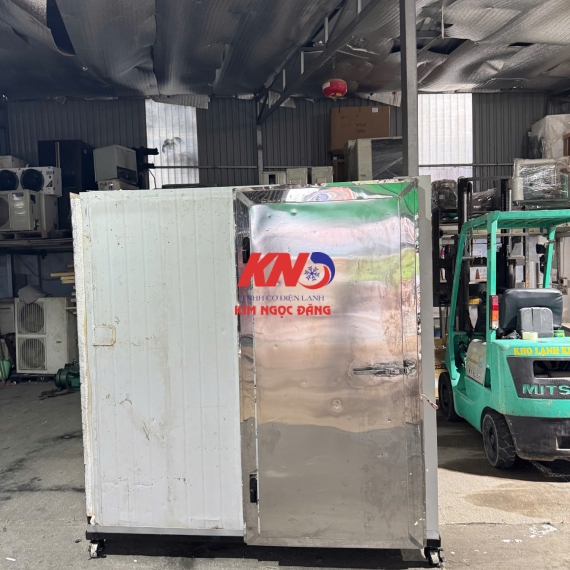 Thanh lý kho mát 6 khối xốp trắng  80%